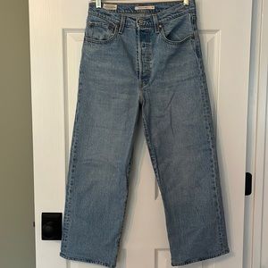 Levi’s Premium Ribcage Straight Jean